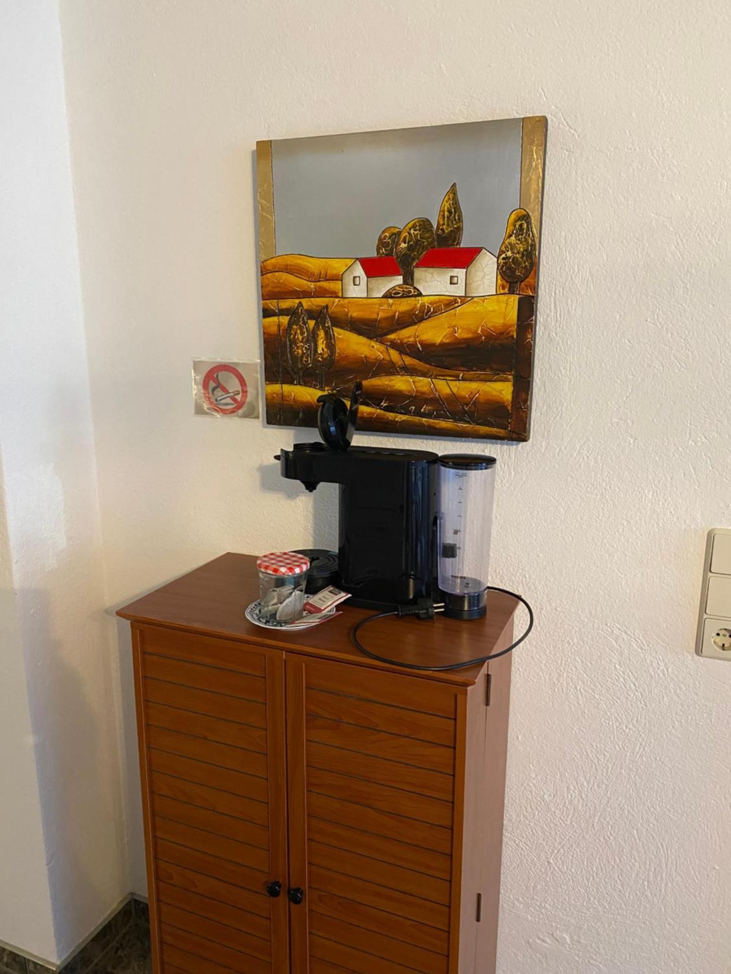 Grosse Helle Wohnung Am Wald In Bad Saarow Nahe Gruenheide Und Berlin Souterrain Esterno foto